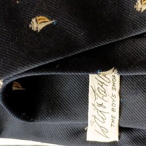 Lord &Taylor tie The Boy's Shop & pocket handkerchief$35+l .